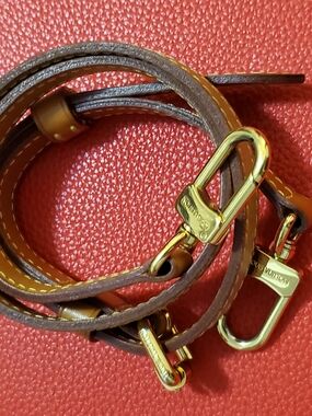 Authentic Louis Vuitton Brown Leather Brea PM Strap with Gold Hardware